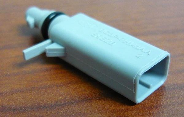 P0713 Entrada alta del circuito del sensor A de temperatura del fluido de la transmisión
